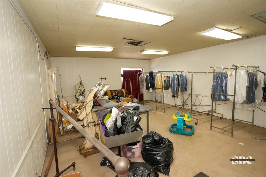 1134 N Market Street Property Photo 10