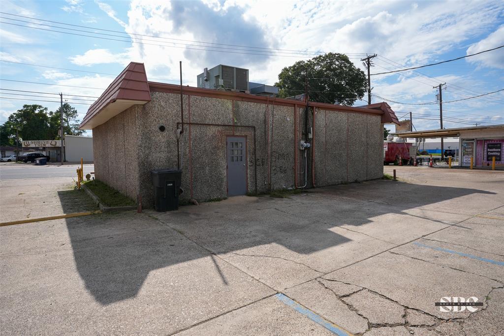 1134 N Market Street Property Photo 24