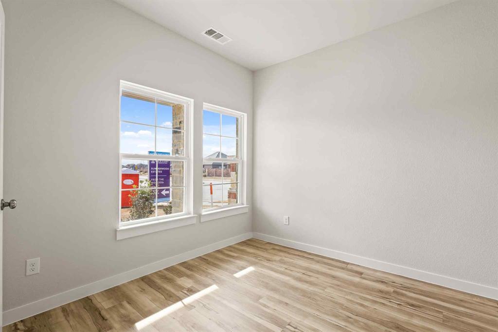 96 Palouse Street Property Photo 4