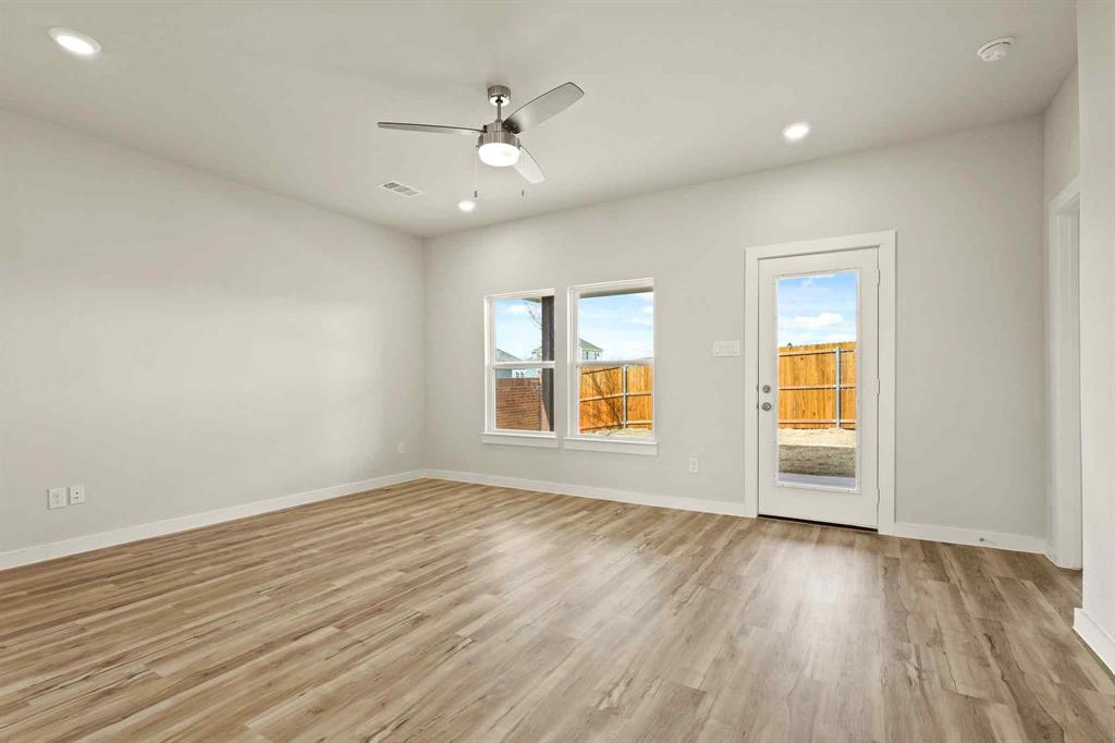 96 Palouse Street Property Photo 8