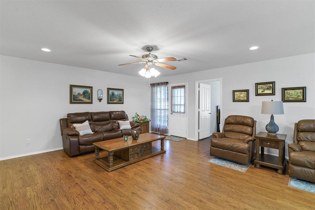 812 Linda Drive Property Photo 10