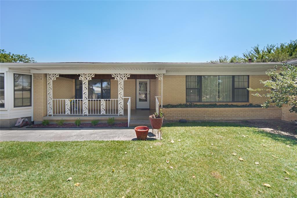 137 S 7th Street Property Photo 1
