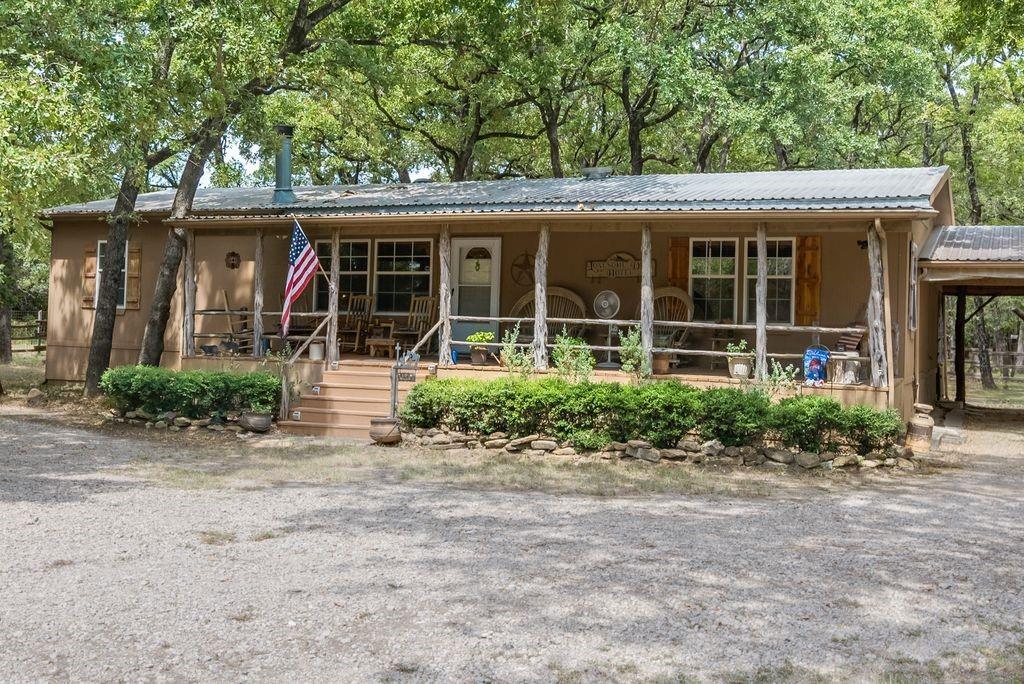 8722 County Road 4095 Property Photo 1
