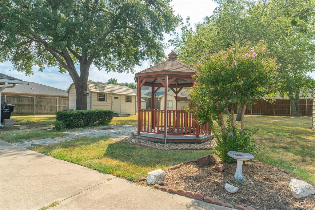 110 Oak Glen Drive Property Photo 6