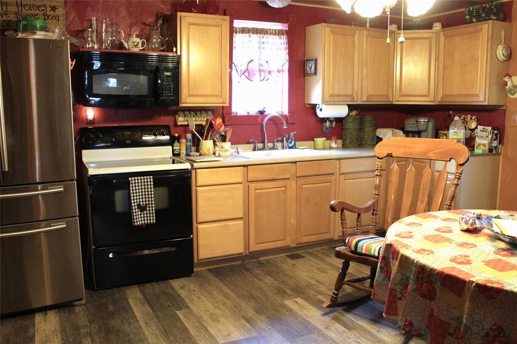 1365 Tennyson Drive Property Photo 8
