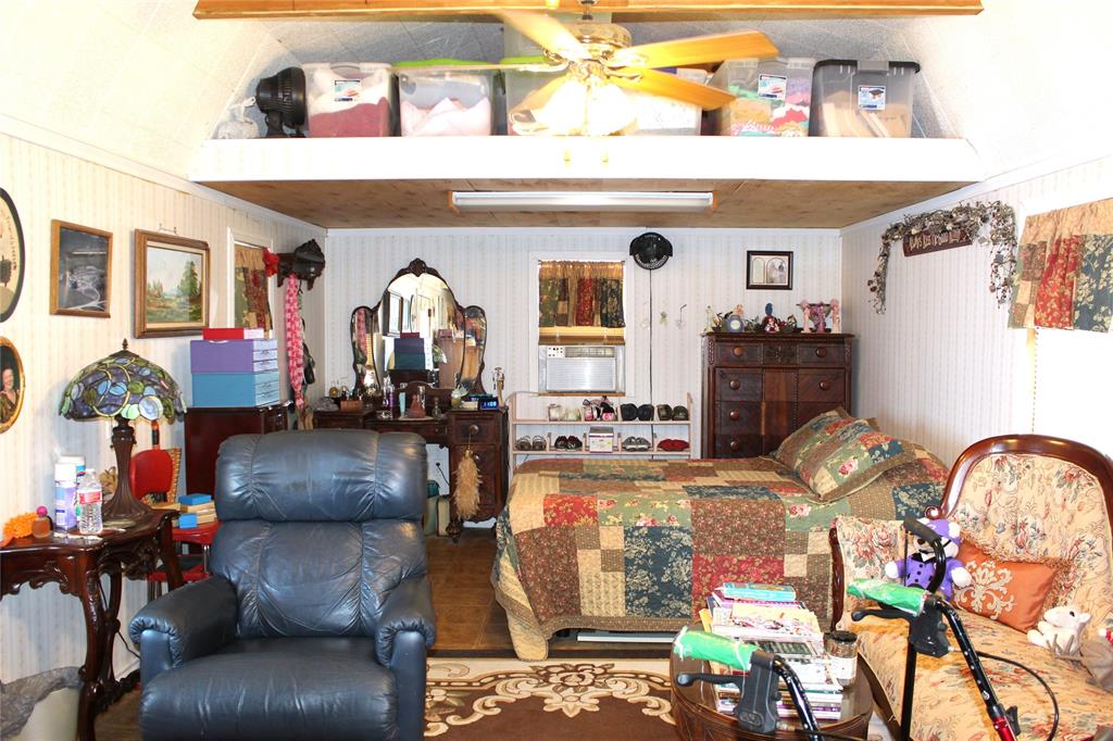 1365 Tennyson Drive Property Photo 9