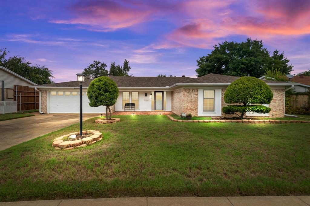 1604 Lagoona Lane Property Photo
