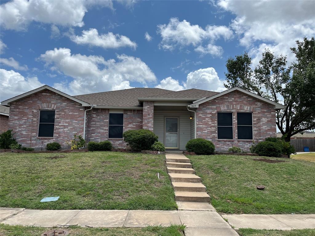 1465 Englewood Drive Property Photo