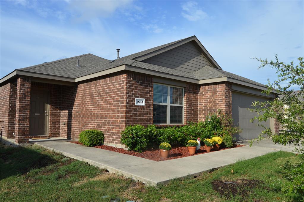 1807 Meadow Crest Drive Property Photo