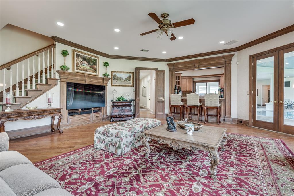2777 I-30 Property Photo 14