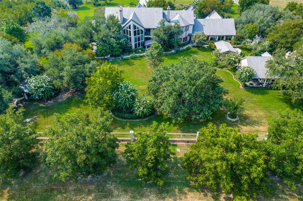 2777 I-30 Property Photo 36