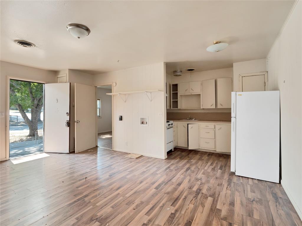 113 S Reagan Street Property Photo 6