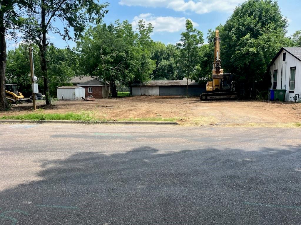 210 North Avenue Property Photo 1