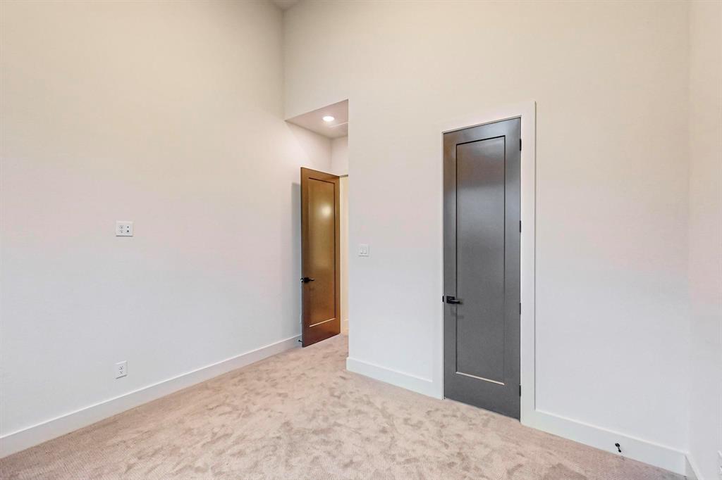 7113 Woodside Drive Property Photo 29