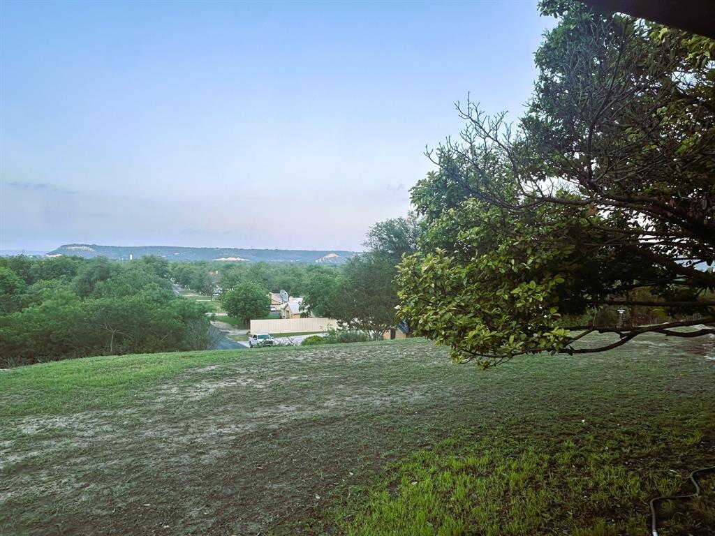 120 Bluebonnet Drive Property Photo 7
