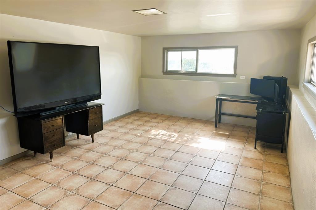 120 Bluebonnet Drive Property Photo 31