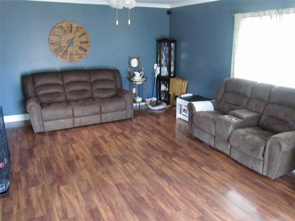 1001 E Elm Street Property Photo 25