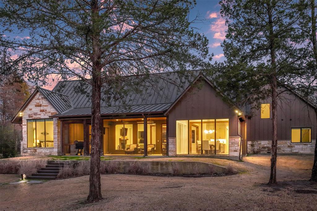 443 Sun Valley Property Photo 1