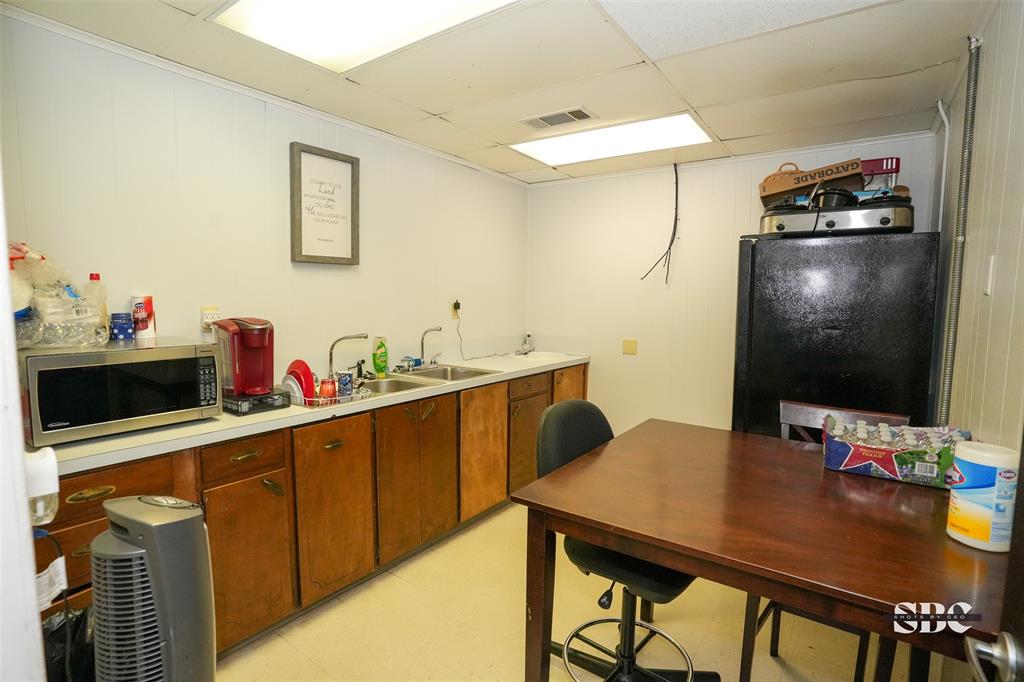 1130 N Market Street Property Photo 18