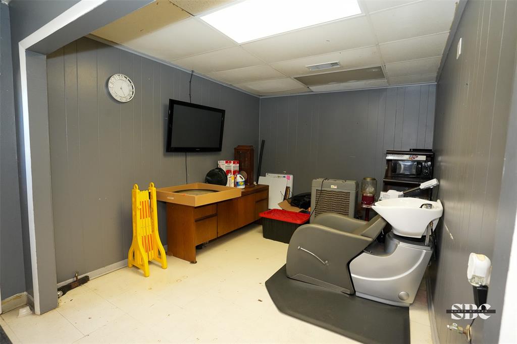 1130 N Market Street Property Photo 19