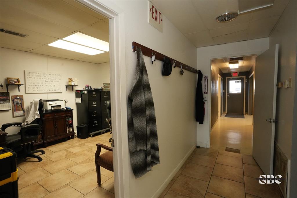 1130 N Market Street Property Photo 21
