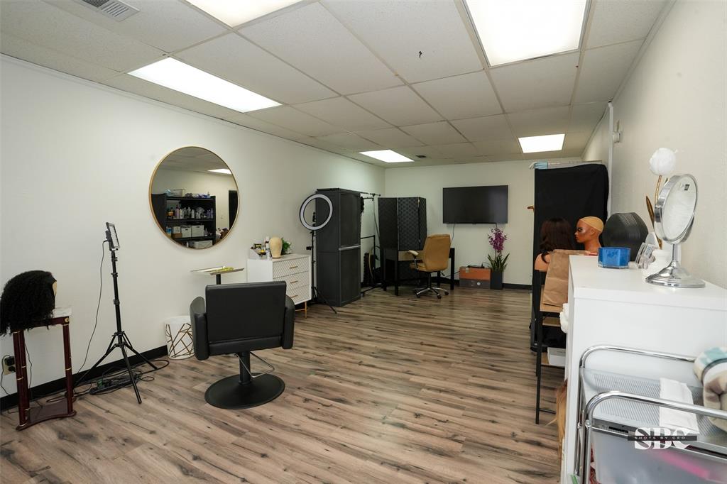 1130 N Market Street Property Photo 29