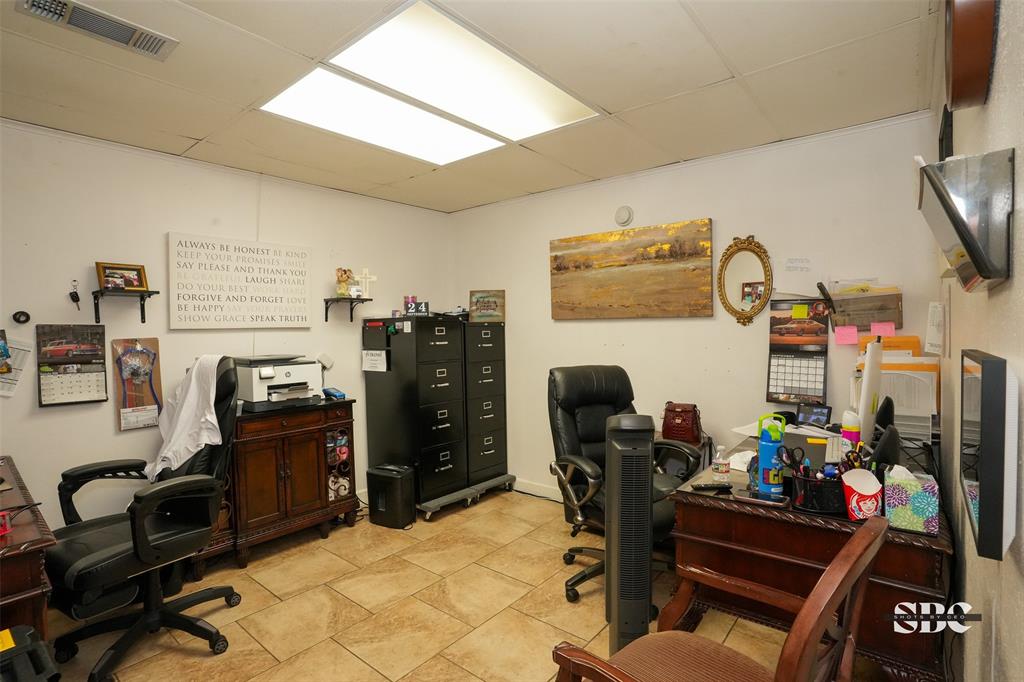1130 N Market Street Property Photo 31