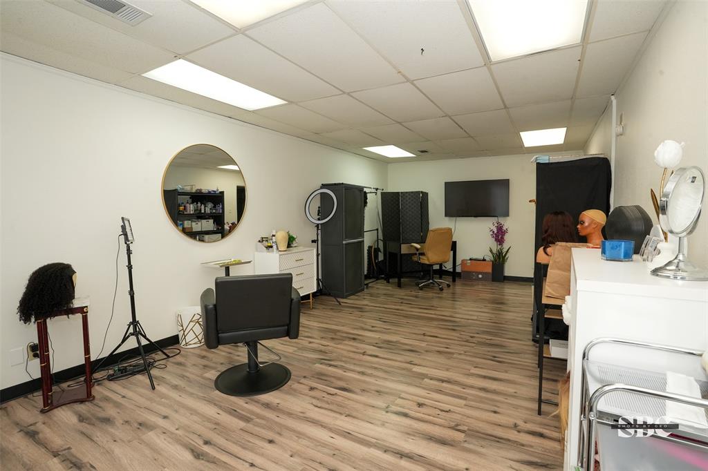 1130 N Market Street Property Photo 35