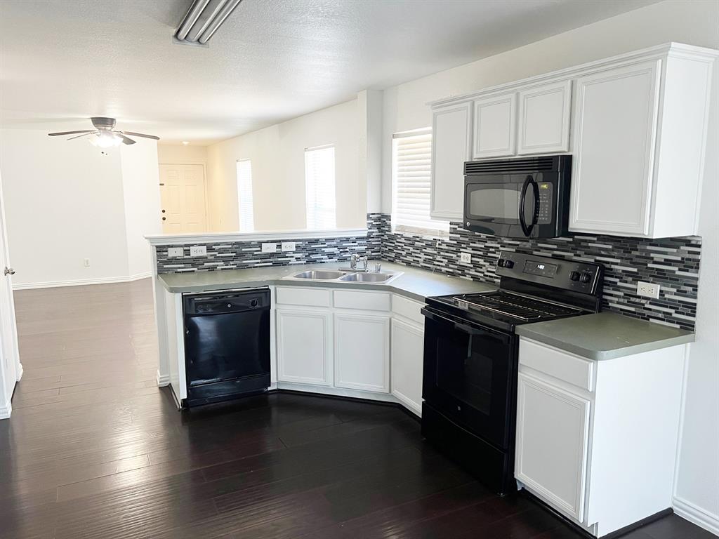 8932 Sun Haven Way Property Photo 1