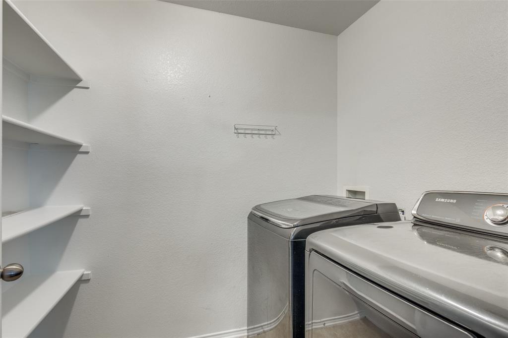 8932 Sun Haven Way Property Photo 13