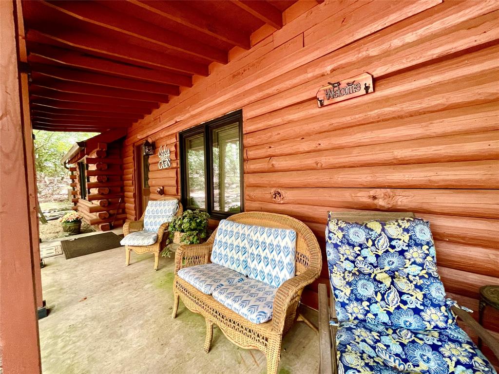 165 Sunny Glen Property Photo 3