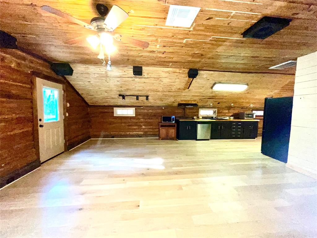 165 Sunny Glen Property Photo 8