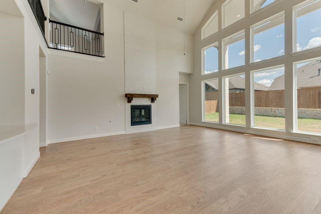 1029 Bleriot Drive Property Photo 10