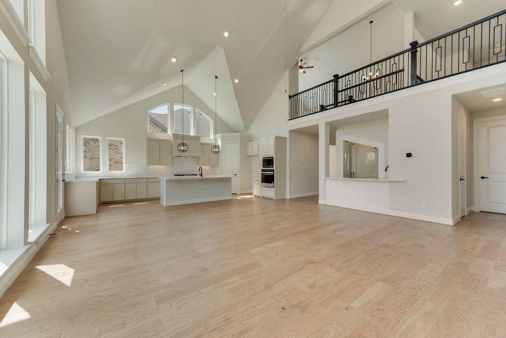 1029 Bleriot Drive Property Photo 13