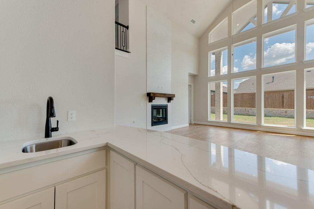 1029 Bleriot Drive Property Photo 16