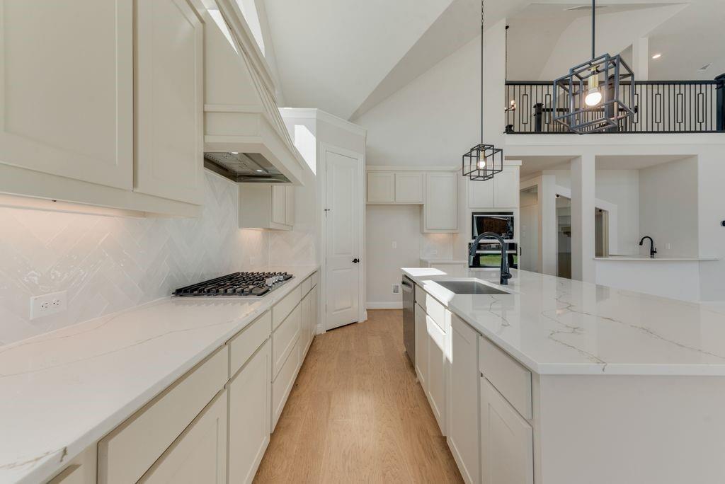 1029 Bleriot Drive Property Photo 18
