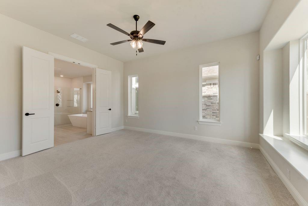 1029 Bleriot Drive Property Photo 22