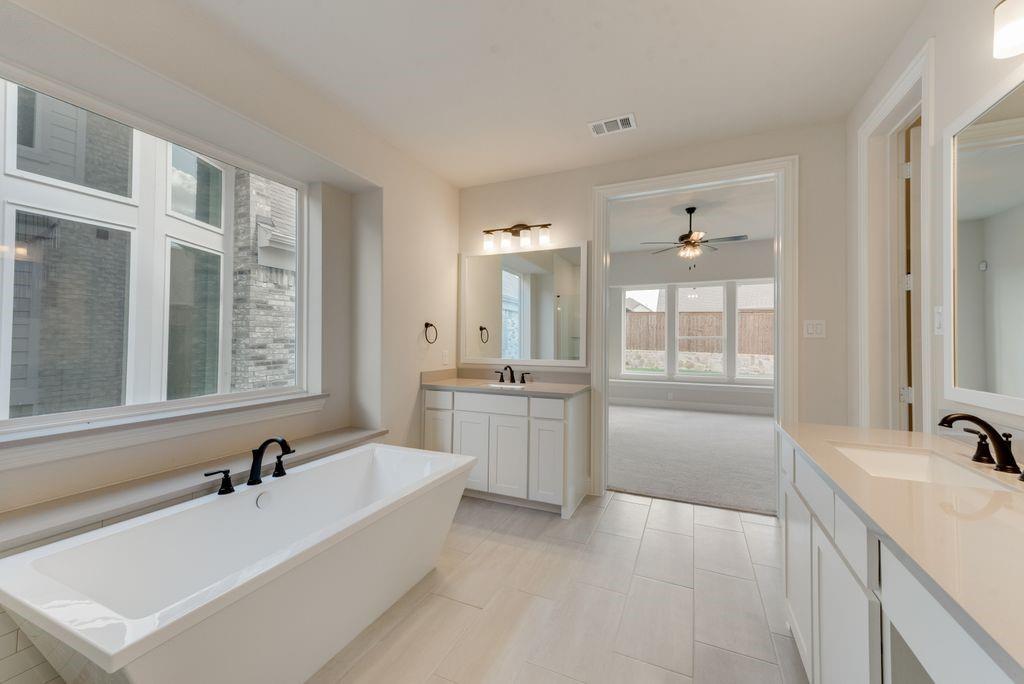 1029 Bleriot Drive Property Photo 26