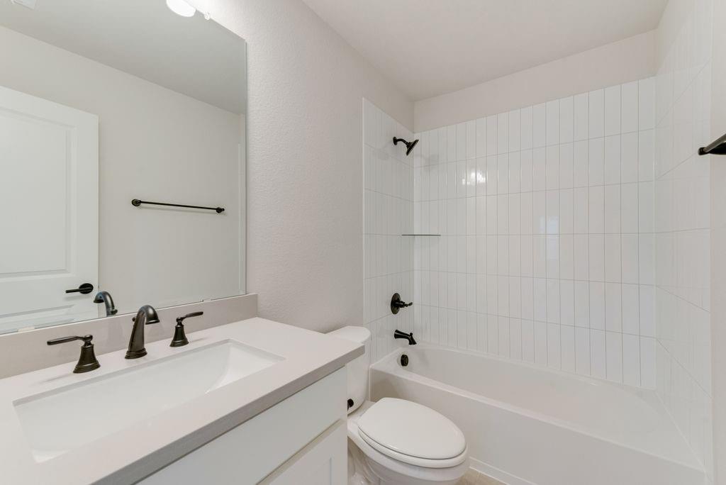 1029 Bleriot Drive Property Photo 36