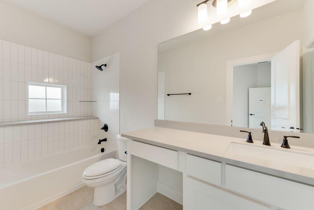 1029 Bleriot Drive Property Photo 38