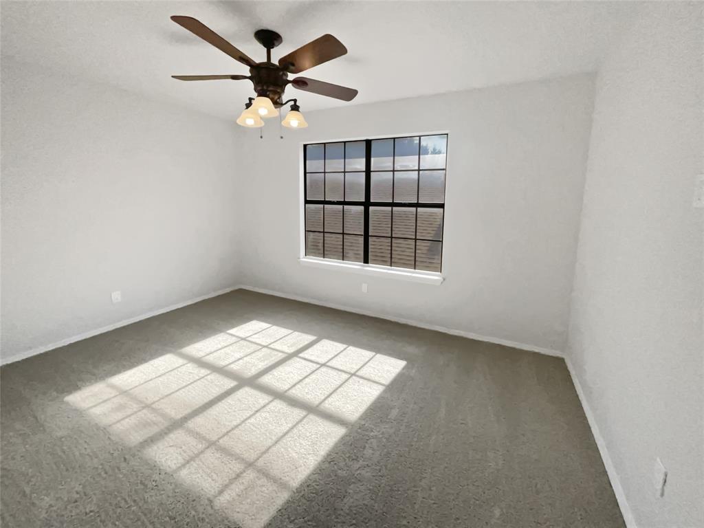 4421 Ballinger Drive Property Photo 10
