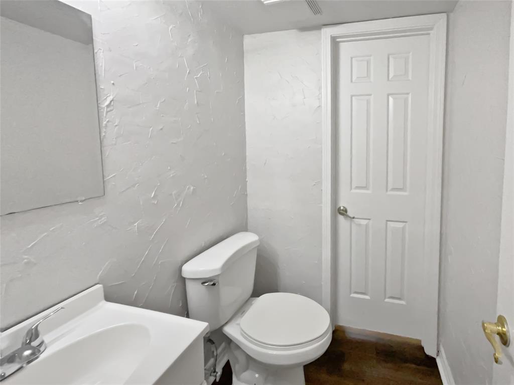 4421 Ballinger Drive Property Photo 18