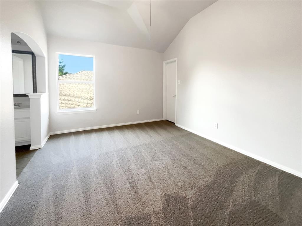 3605 Rolling Hills Drive Property Photo 15