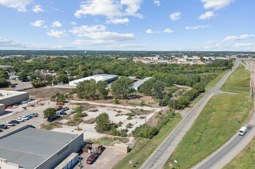 2510 Texoma Parkway Property Photo 4