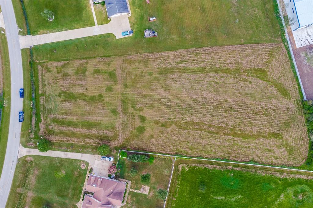 202 Lily Lane Property Photo