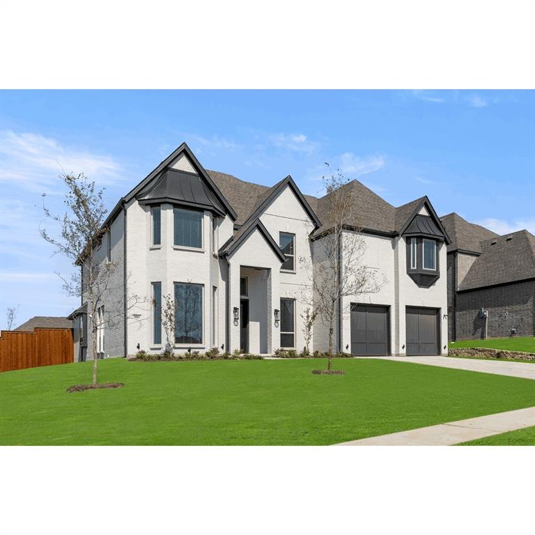 981 Stanford Lane