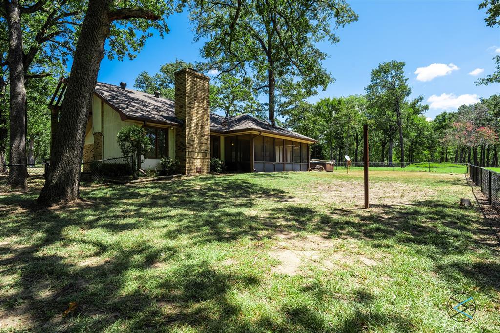 172 Colonial Drive Property Photo 4