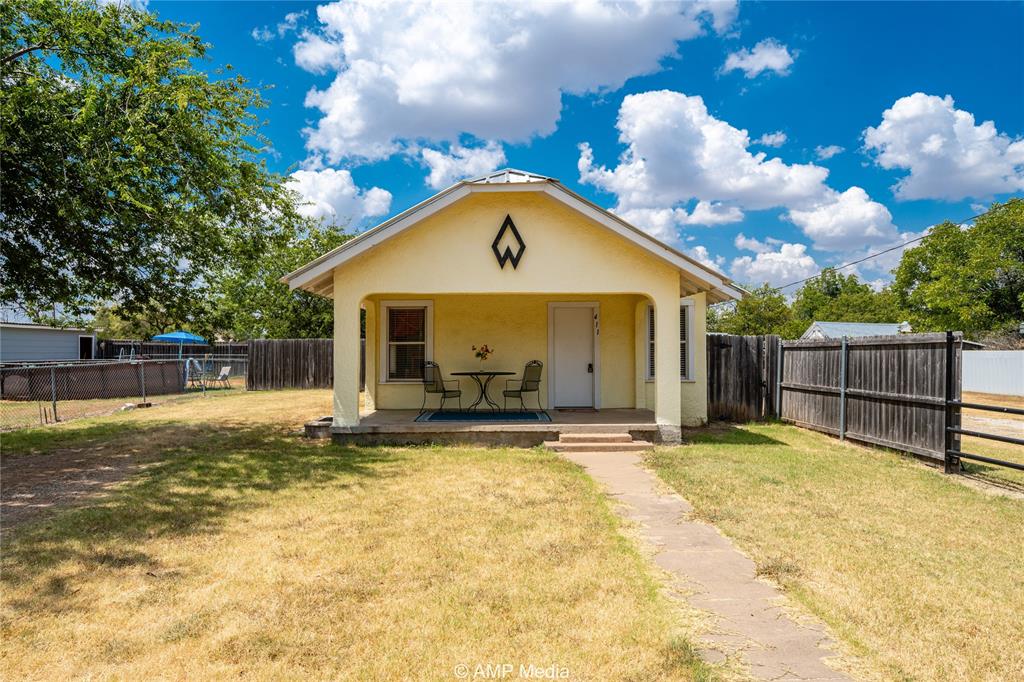 411 Niagara Street Property Photo