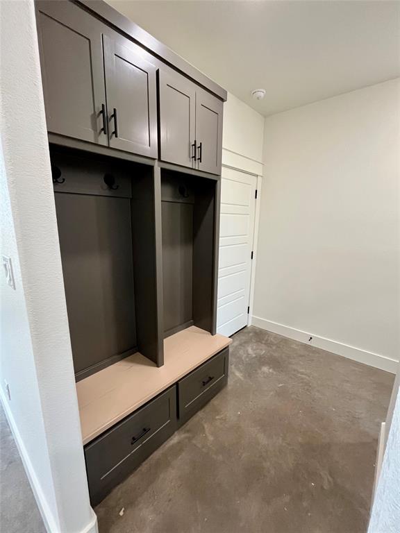 300 Rita Ridge Court Property Photo 8