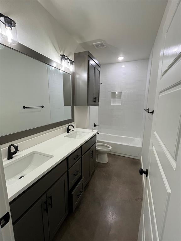 300 Rita Ridge Court Property Photo 15